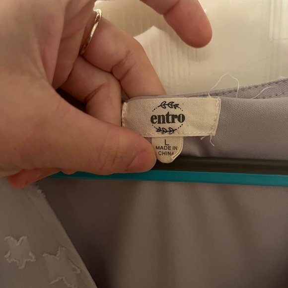 V- neck star studded lilac flowy dress - Picture 3 of 6